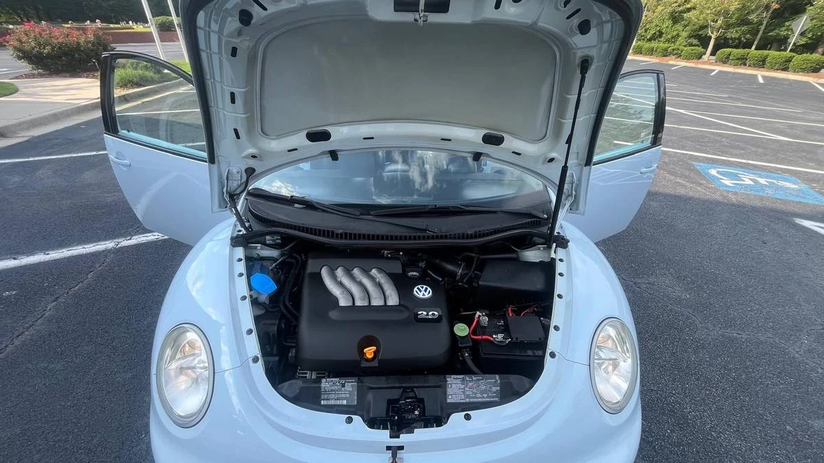 2000 Volkswagen New Beetle - Image 9 of 15