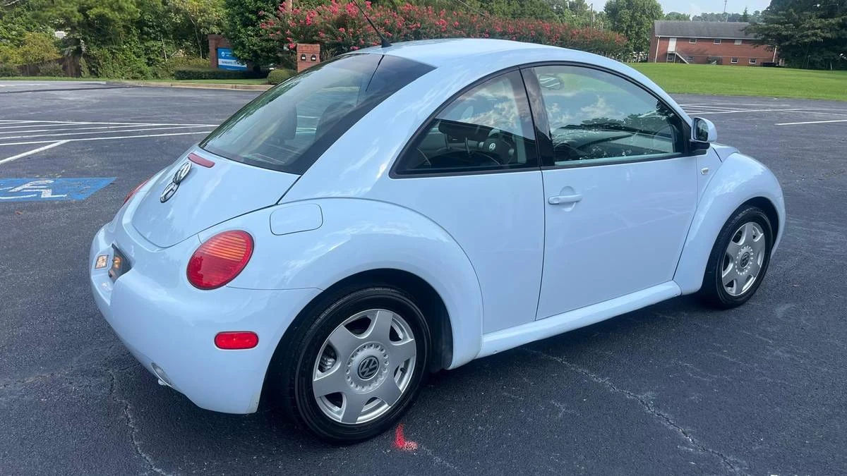 2000 Volkswagen New Beetle - Image 5 of 15