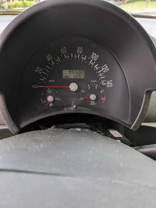 2000 Volkswagen New Beetle - Image 8 of 13