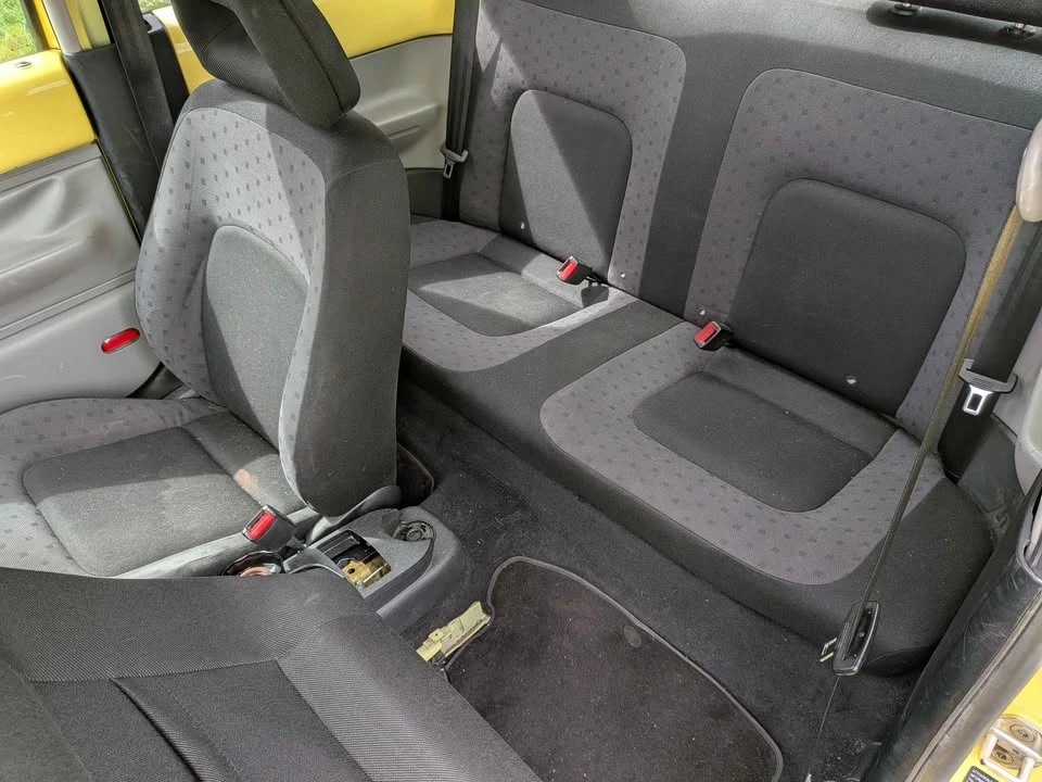2000 Volkswagen New Beetle - Image 10 of 13