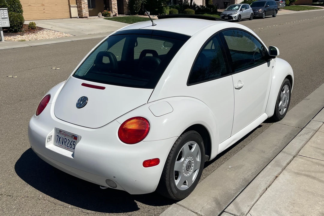 2000 Volkswagen New Beetle - Image 7 of 31