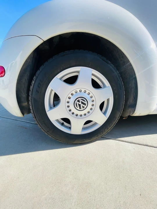 2000 Volkswagen New Beetle - Image 12 of 31