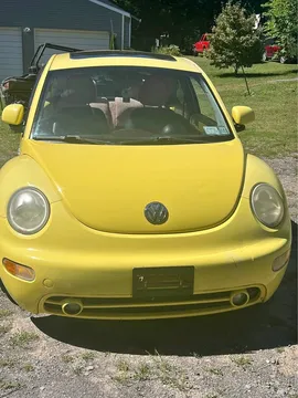 2000 Volkswagen New Beetle Hatchback 2D