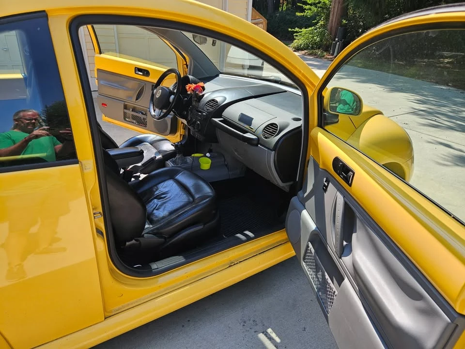 2000 Volkswagen New Beetle - Image 6 of 8