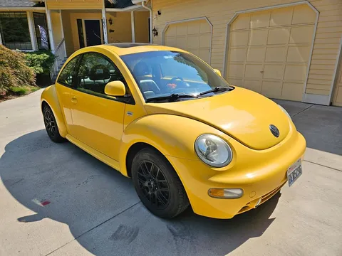 2000 Volkswagen New Beetle