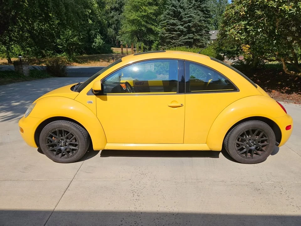 2000 Volkswagen New Beetle - Image 2 of 8
