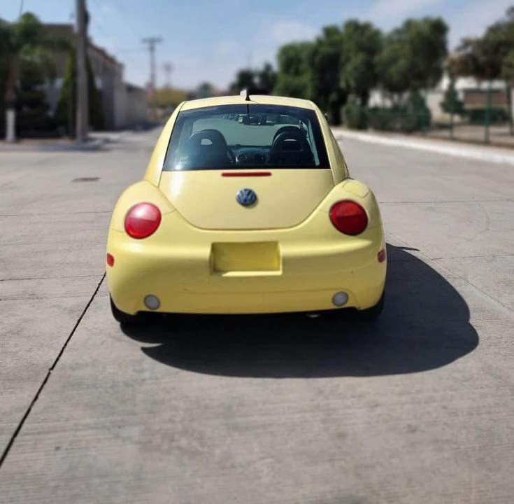 2000 Volkswagen New Beetle - Image 9 of 17