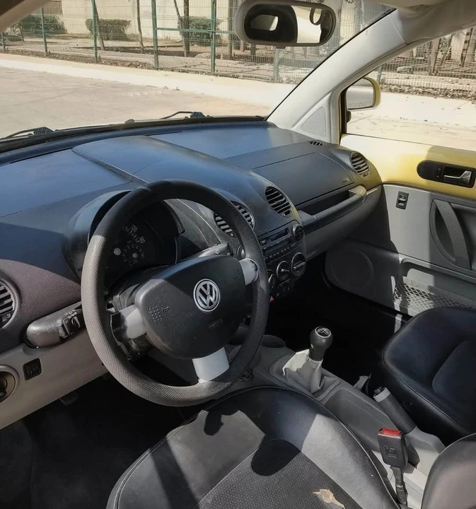 2000 Volkswagen New Beetle - Image 3 of 17
