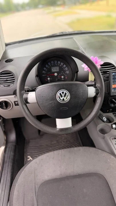 2000 Volkswagen New Beetle - Image 7 of 7