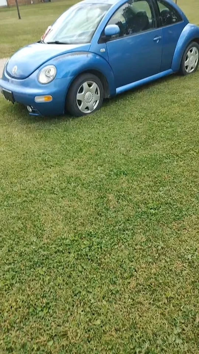 2000 Volkswagen New Beetle - Image 4 of 4