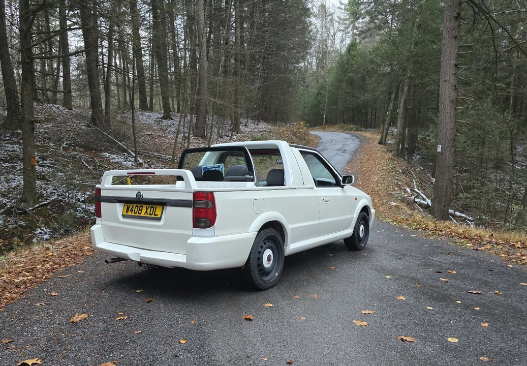 2000 Volkswagen Caddy/Rabbit Pickup - Image 6 of 21