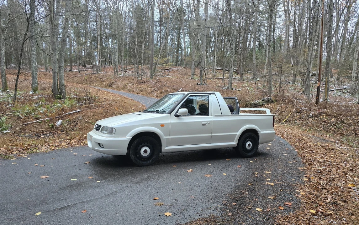 2000 Volkswagen Caddy/Rabbit Pickup - Image 2 of 21