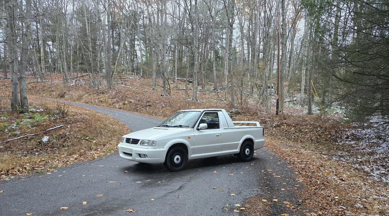 2000 Volkswagen Caddy/Rabbit Pickup - Image 11 of 21