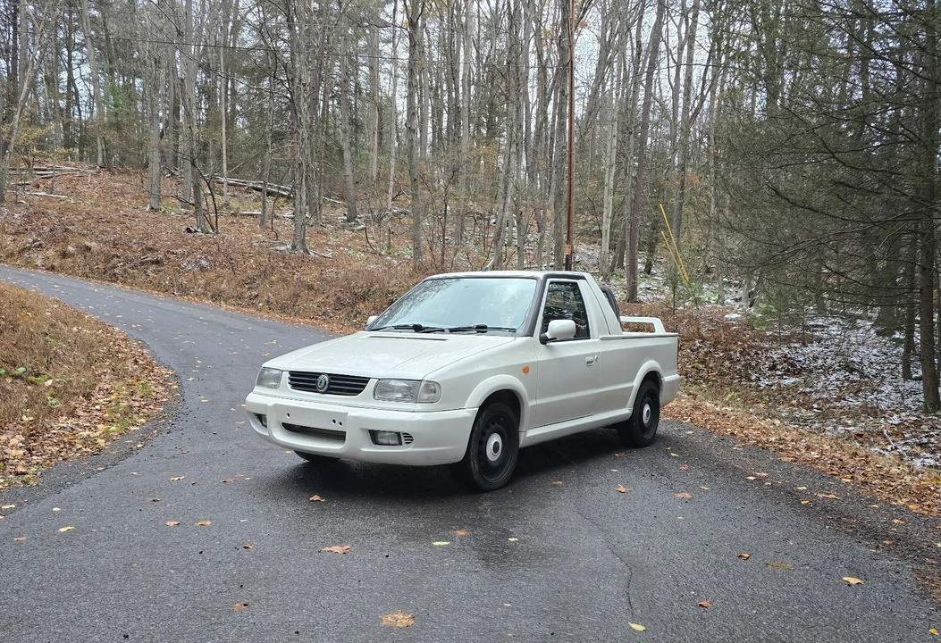 2000 Volkswagen Caddy/Rabbit Pickup - Image 9 of 21