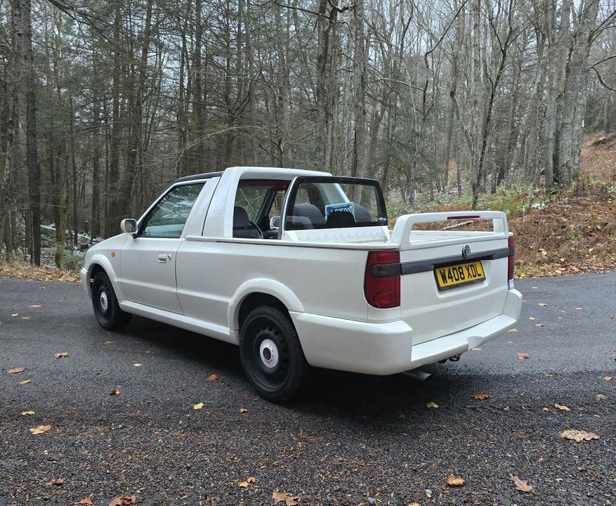 2000 Volkswagen Caddy/Rabbit Pickup - Image 4 of 21