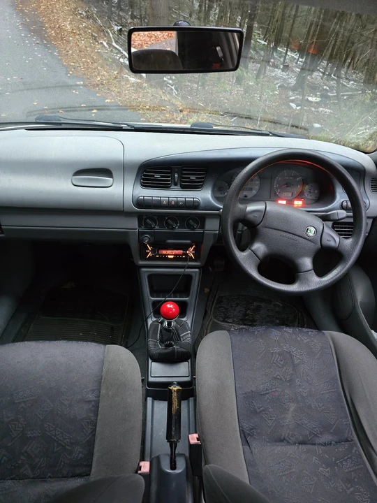 2000 Volkswagen Caddy/Rabbit Pickup - Image 18 of 21