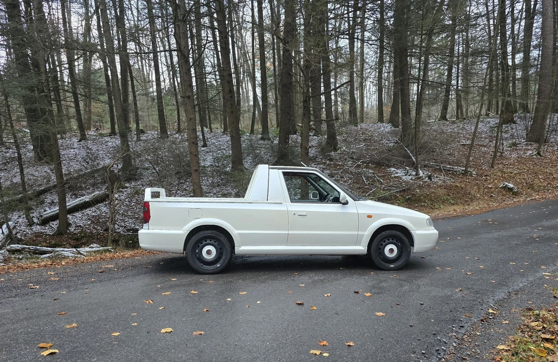 2000 Volkswagen Caddy/Rabbit Pickup - Image 13 of 21
