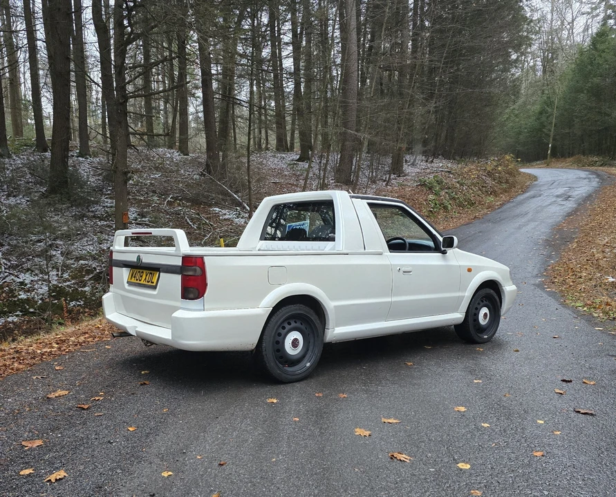 2000 Volkswagen Caddy/Rabbit Pickup - Image 14 of 21