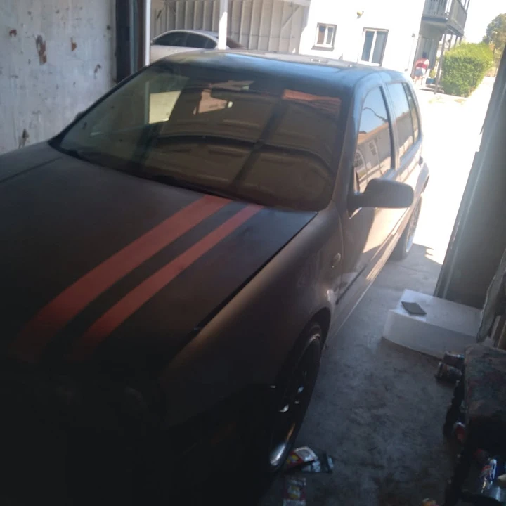 2000 Volkswagen GTI Mk4 - Image 2 of 2
