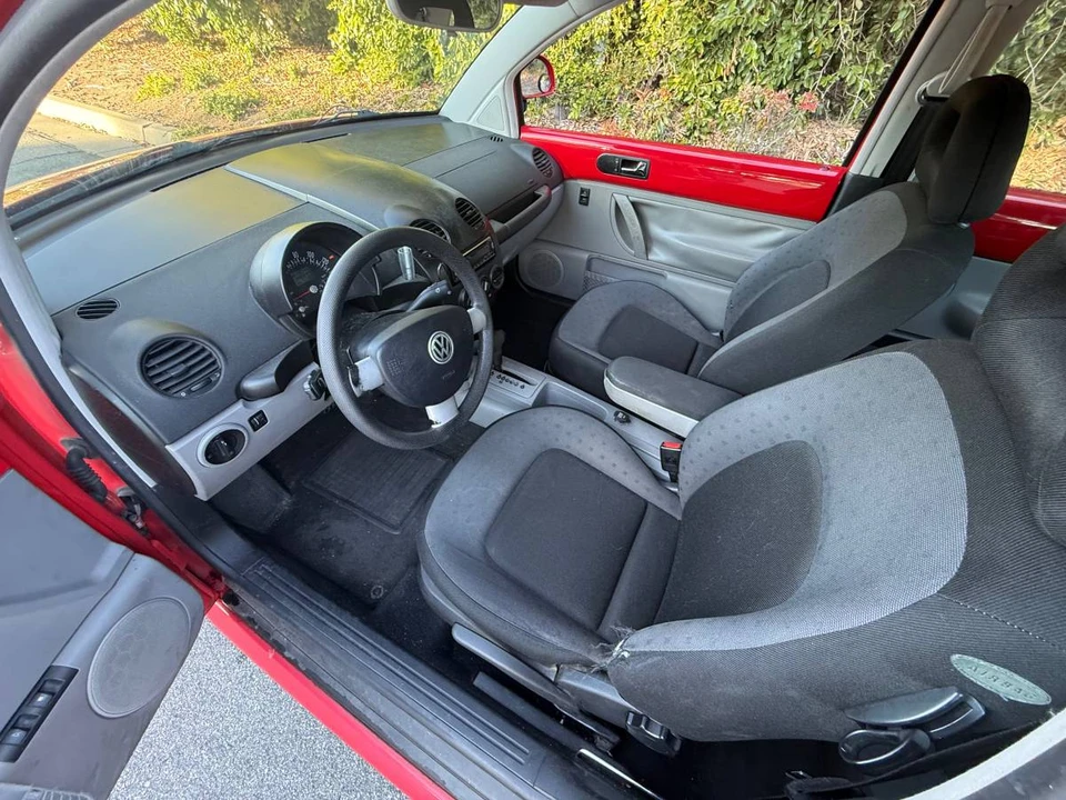 2000 Volkswagen New Beetle - Image 3 of 3