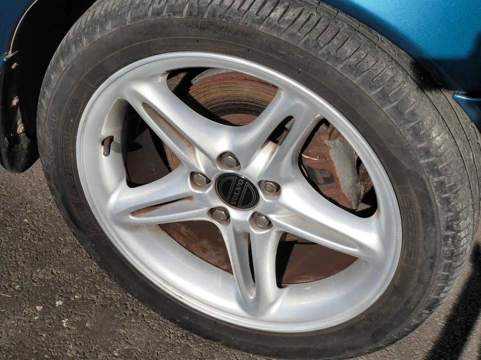 2000 Volvo C70 1st Gen - Image 19 of 30