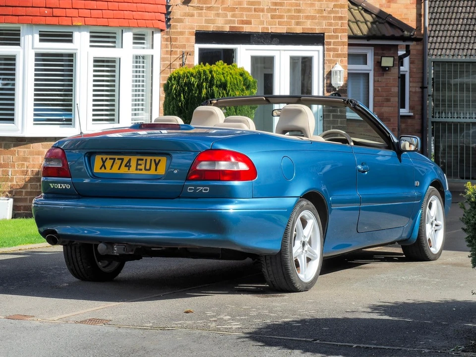 2000 Volvo C70 1st Gen - Image 7 of 30