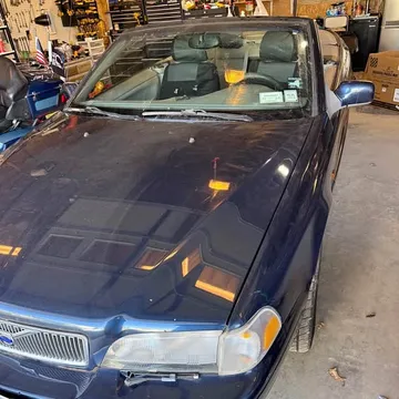 2000 Volvo C70 HT Convertible 2D