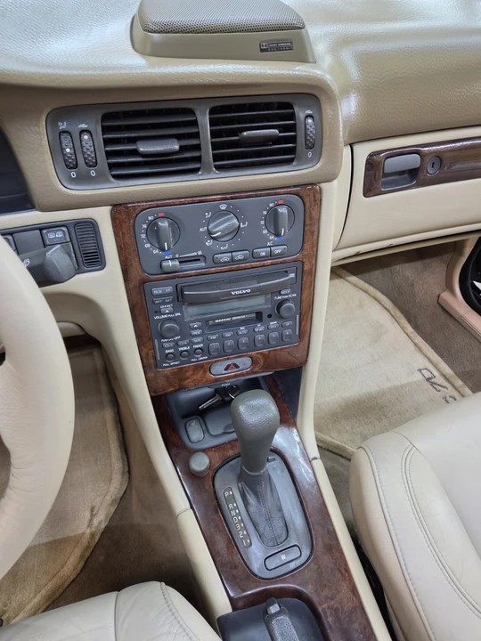 2000 Volvo C70 1st Gen - Image 24 of 28