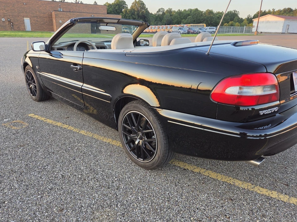 2000 Volvo C70 1st Gen - Image 9 of 28