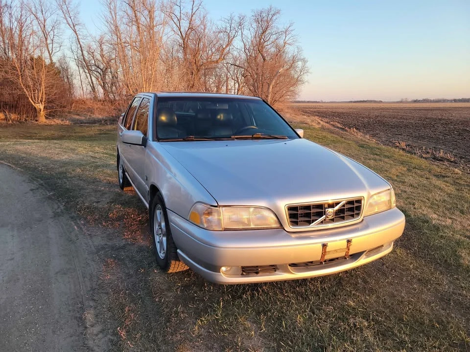 2000 Volvo S70 - Image 2 of 10