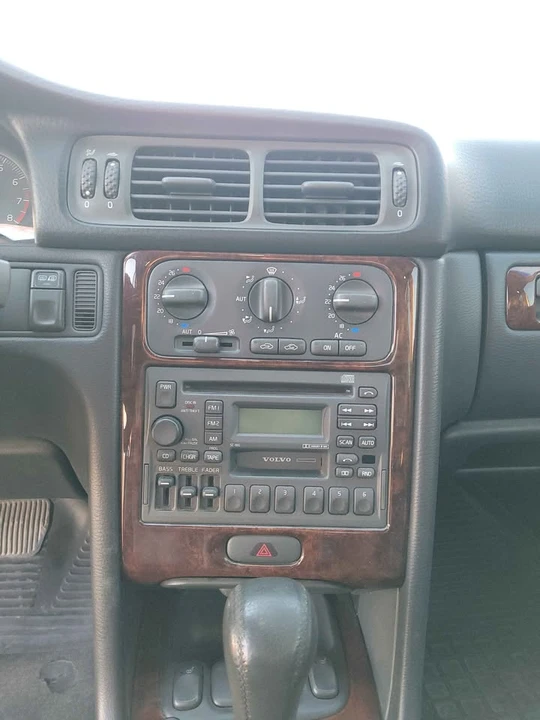 2000 Volvo S70 - Image 10 of 10