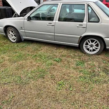 2000 Volvo S70 GLT SE Sedan
