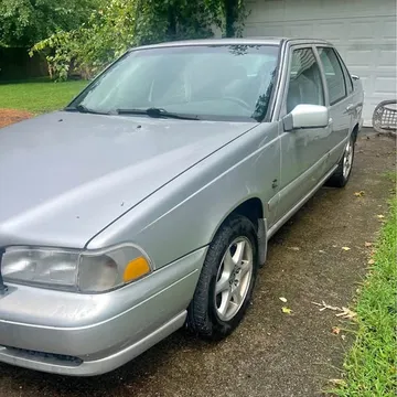 2000 Volvo S70 Sedan 4D