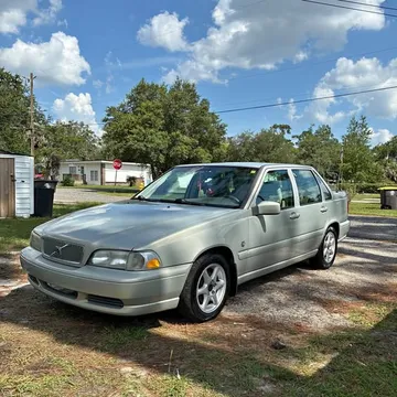 2000 Volvo S70 Sedan