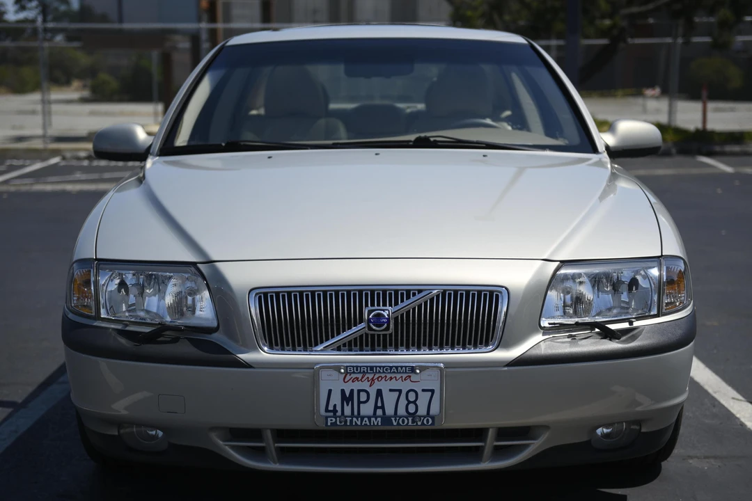 2000 Volvo S80 1st Gen - Image 2 of 31
