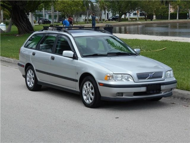 2000 Volvo S40 1st Gen - Image 2 of 12