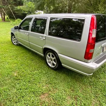 2000 Volvo V70 2.4 Wagon 4D