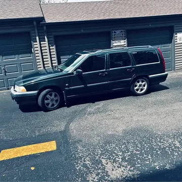 2000 Volvo V70 2.4T AWD Wagon
