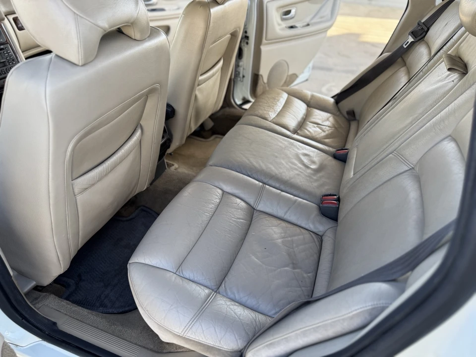 2000 Volvo V70 2nd Gen - Image 15 of 21