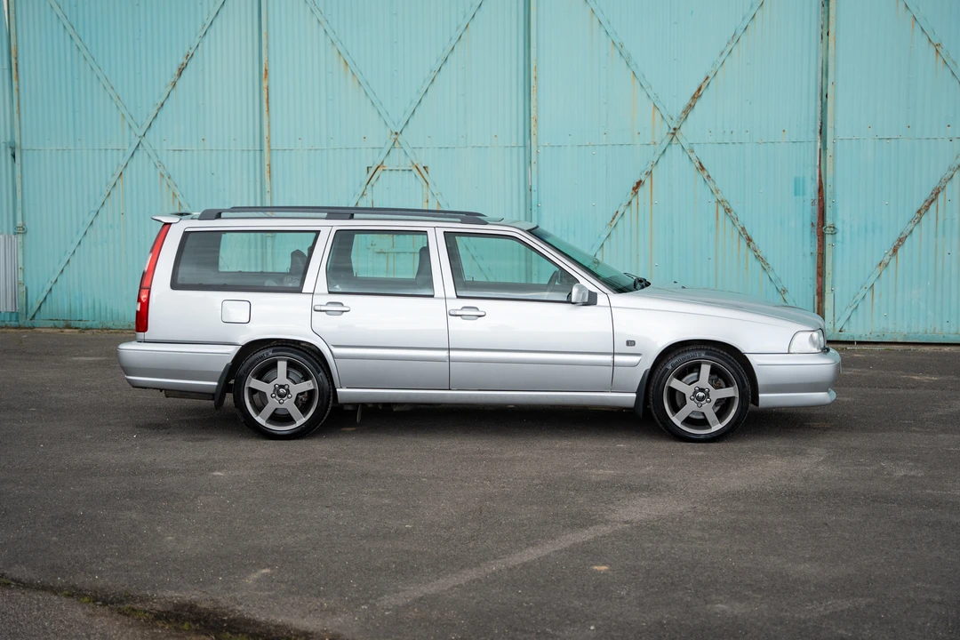 2000 Volvo V70 R 1st Gen - Image 4 of 31