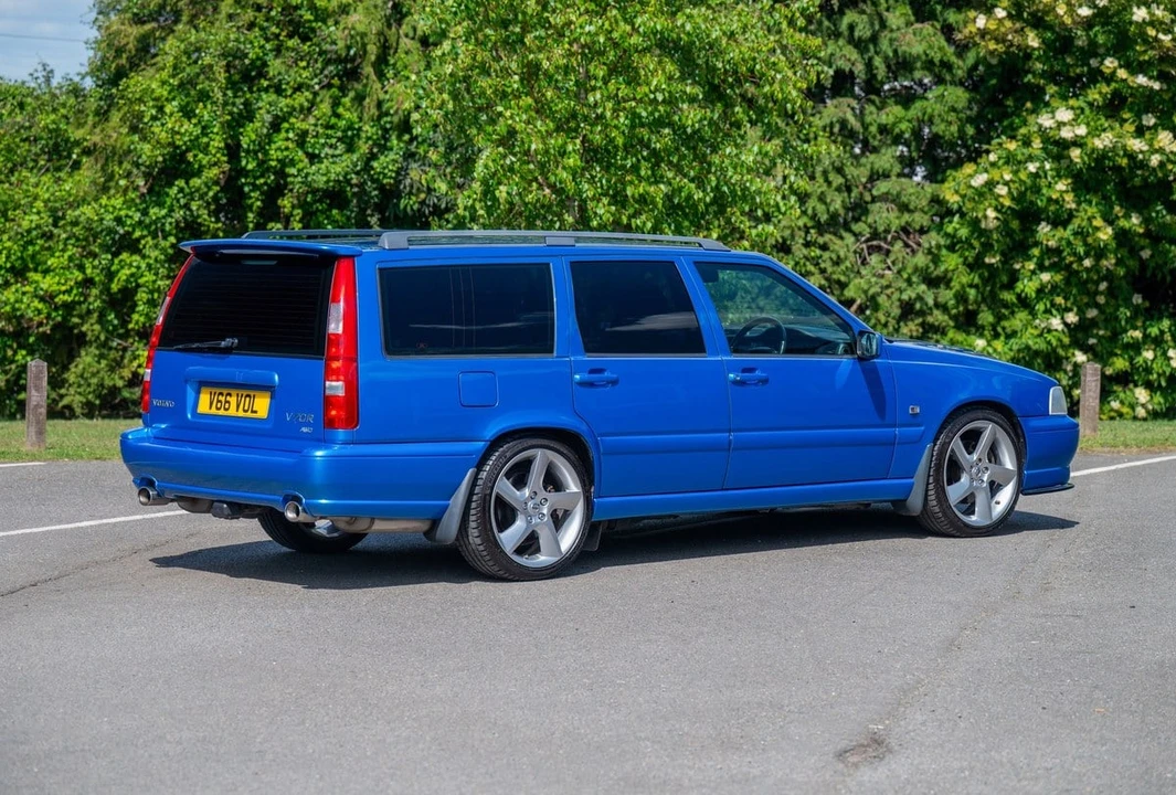 2000 Volvo V70 R 1st Gen - Image 14 of 30