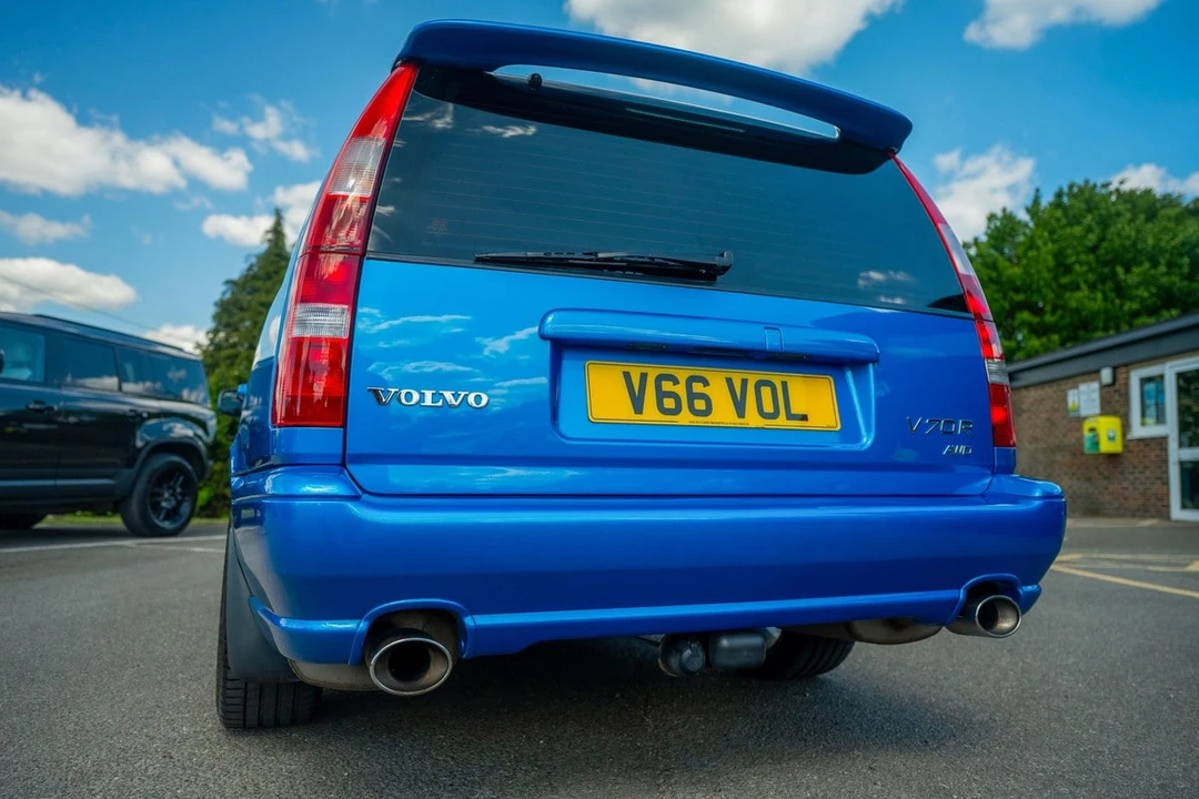 2000 Volvo V70 R 1st Gen - Image 5 of 30