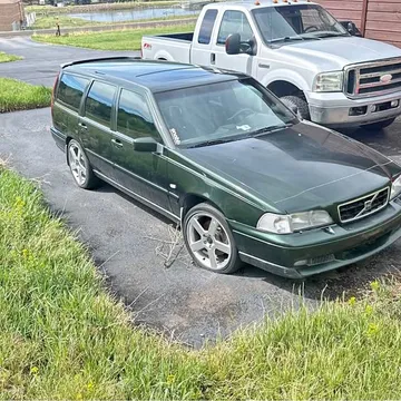 2000 Volvo V70 Wagon 4D