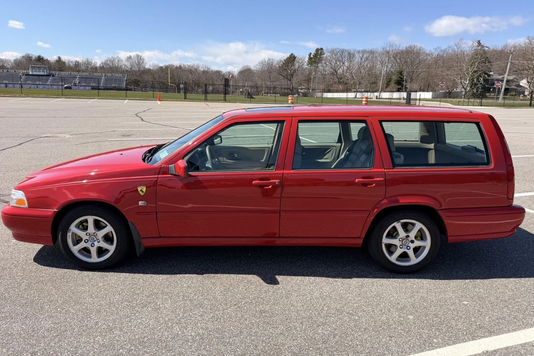 2000 Volvo V70 1st Gen - Image 3 of 8