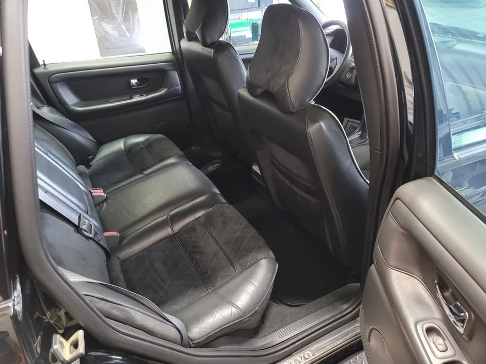 2000 Volvo V70 R 1st Gen - Image 5 of 8