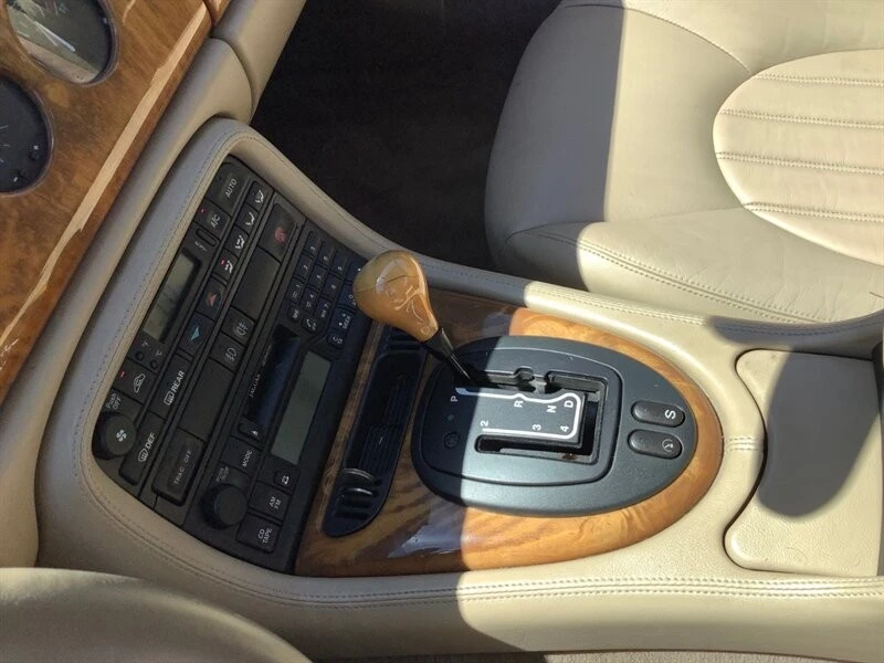 2000 Jaguar X100 XK8 - Image 21 of 24