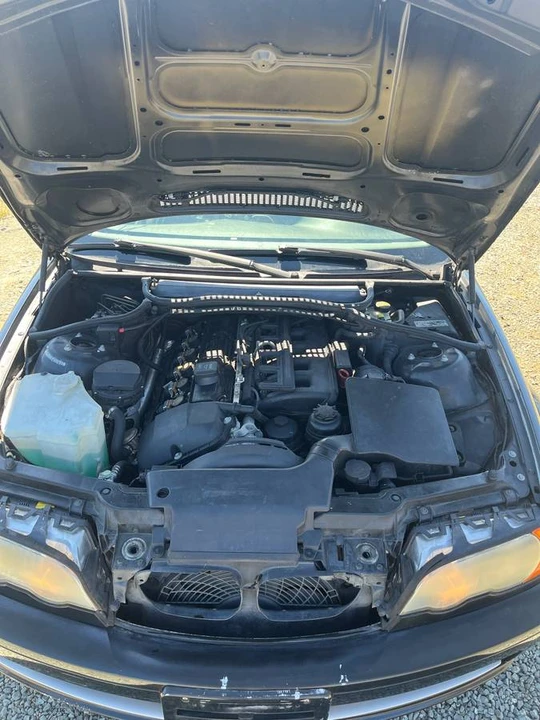 2000 BMW E46 330i & 330Ci - Image 5 of 11