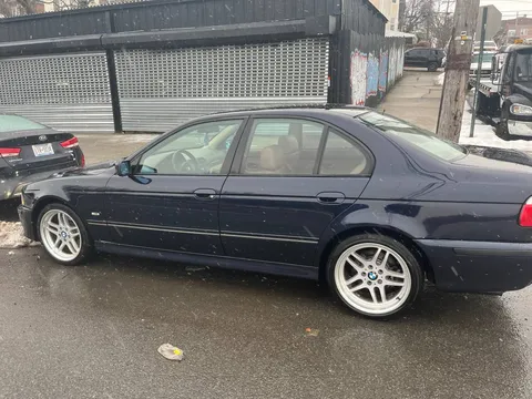 2000 BMW 540i E39
