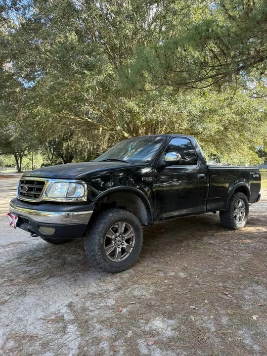 2000 Ford F-150 10th Gen - Image 2 of 5