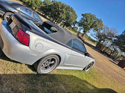 2000 Ford Mustang